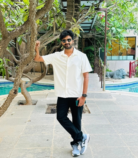 Sai Pratheek Srikakulam - Business Management Instructor